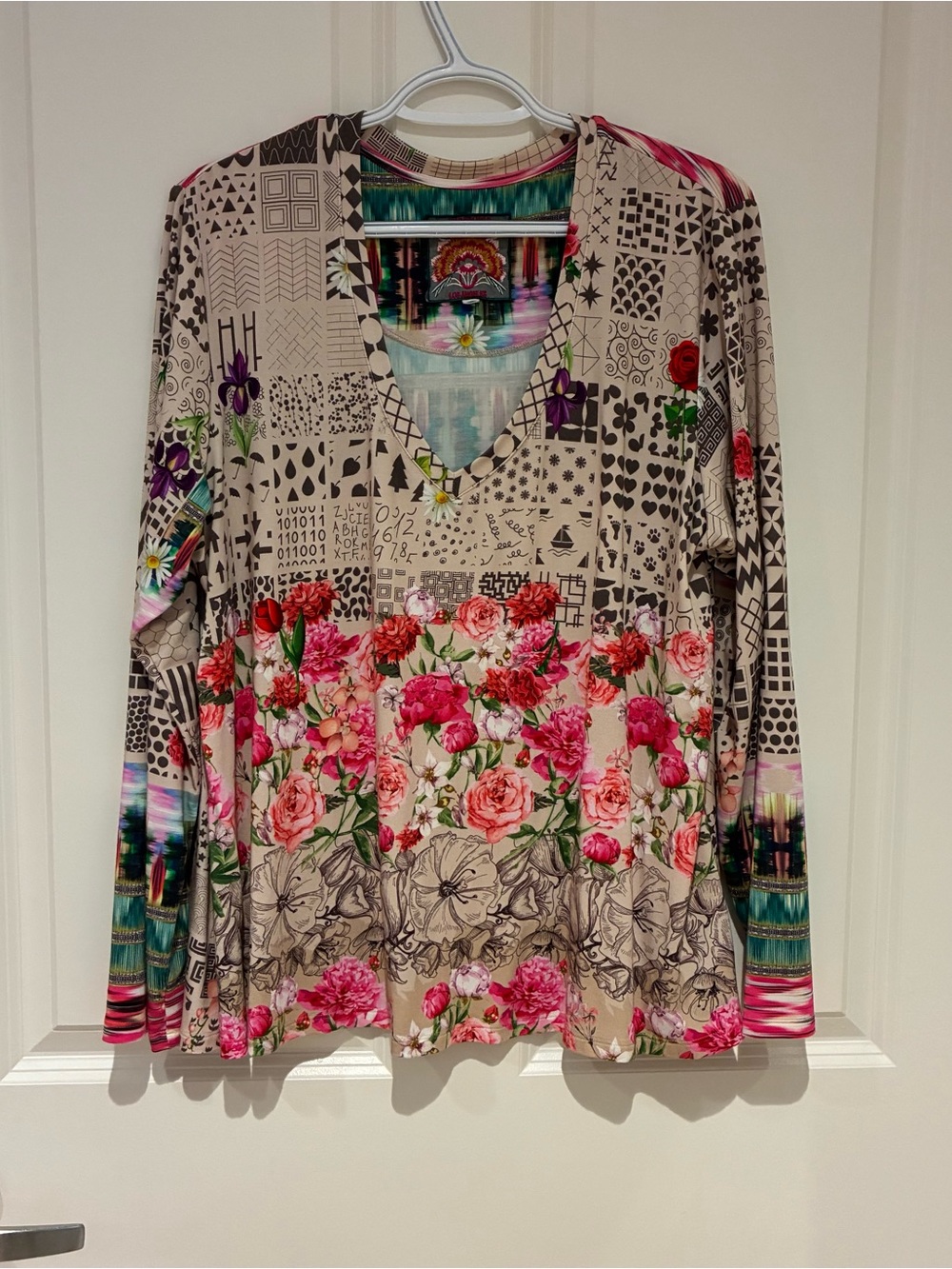 Johnny Was Floral Patchwork V-Neck Women's Top - Pink Floral